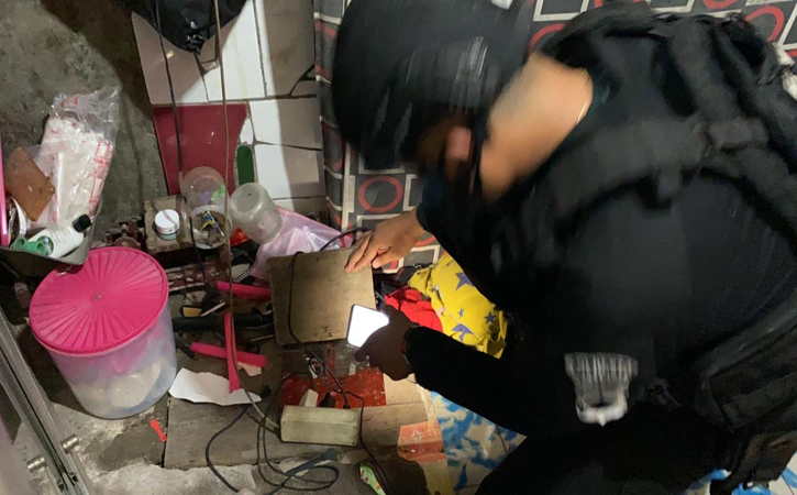 Nyambi Jual Ciu, Pemilik Warung Kelontong Warga Banjarsari Solo Ditangkap