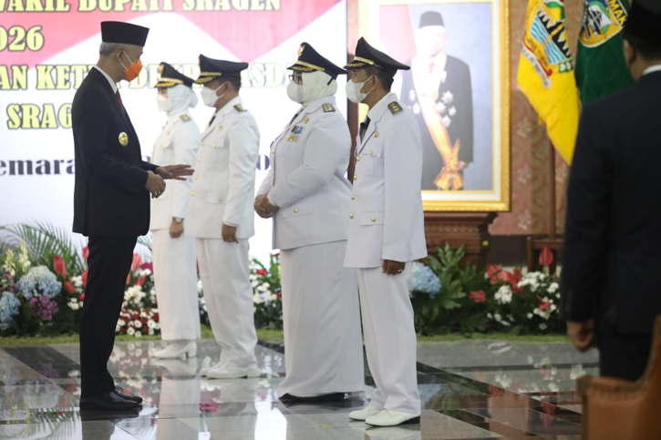 Gubernur Jateng, Ganjar Pranowo, melantik Bupati dan Wakil Bupati Sragen dan Demak di Gradhika Bhakti Praja, Kota Semarang, Senin (24/5/2021). (Istimewa/Diskominfo Jateng)
