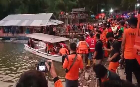 perahu terbalik waduk kedungombo korban