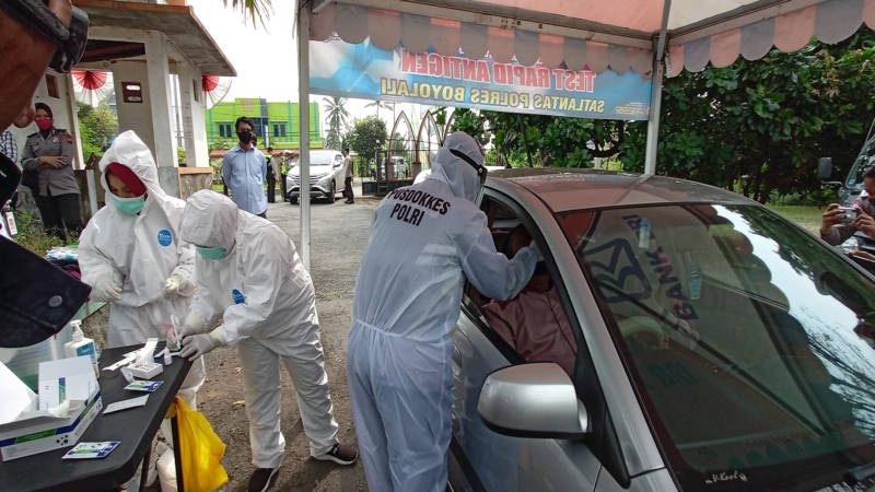 Puluhan Kendaraan Disetop Di Jalan Solo-Semarang Boyolali, Penumpangnya Dites Antigen
