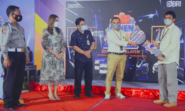 Panen Hadiah Simpedes BRI Klaten Diundi, Ini Nasabah Yang Beruntung Dapat Honda Mobilio