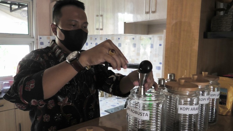 Kantor Kecamatan Baturraden Punya “Kafe” Kopi Sorga