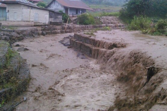 Material Lahar Dingin dari Gunung Sinabung