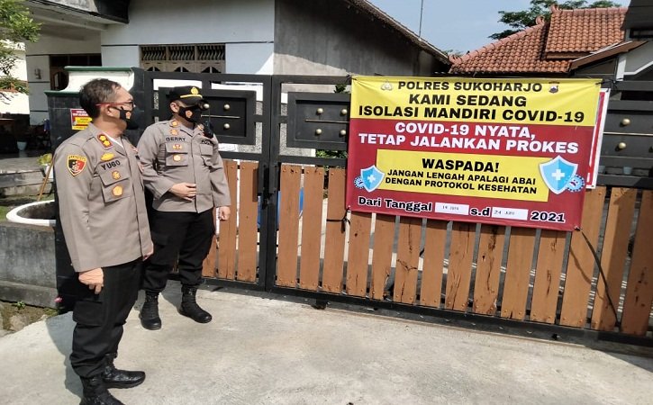 Tak Biasa! Begini Cara Polisi Sukoharjo Cegah Pasien Covid-19 Keluyuran Saat Isolasi Mandiri