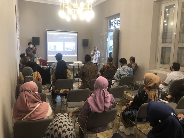 Fakultas Hukum Universitas Wijaya Kusuma Surabaya Bantu UMKM Solo Agar Berbadan Hukum