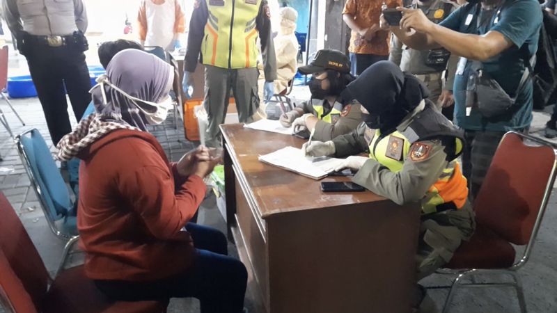 Puluhan Pengunjung dan Pedagang Pasar Ikan Balekambang Solo Dites Swab, Ini Hasilnya