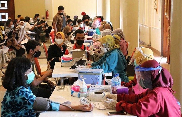 Pelaksanaan vaksinasi massal di Ponorogo, Kamis (8/7/2021). (Istimewa/Pemkab Ponorogo)