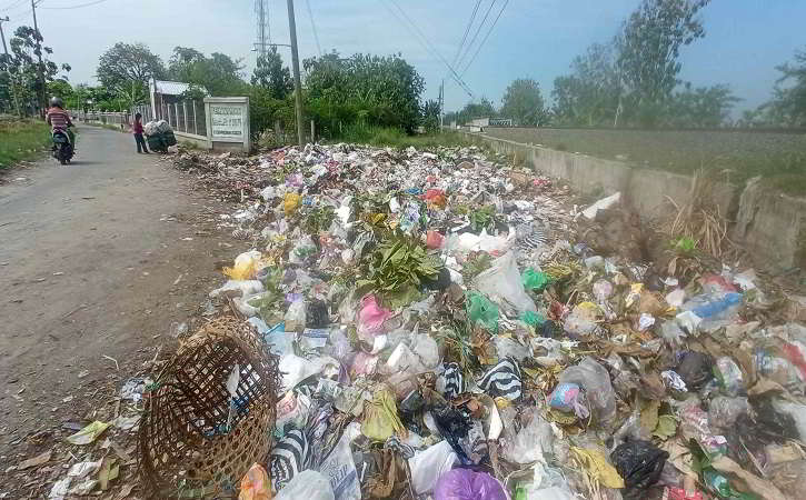 TPS Bagan Sragen Sering Overload & Timbulkan Bau Busuk, Warga Ancam Tutup Paksa