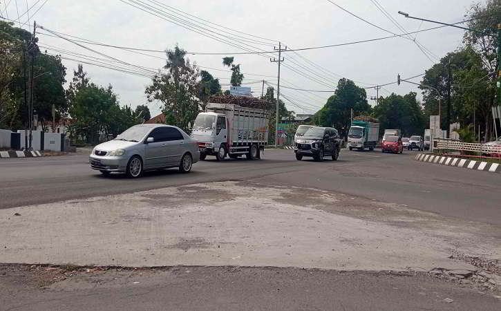Makam Kuno di Pojokan Jl Raya Sukowati Sragen Ternyata Punya Orang Belanda, Pemilik Pertama PG Mojo