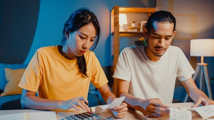 Mengenal Sandwich Generation yang Disebut Menjepit Milenial dan Gen Z Indonesia