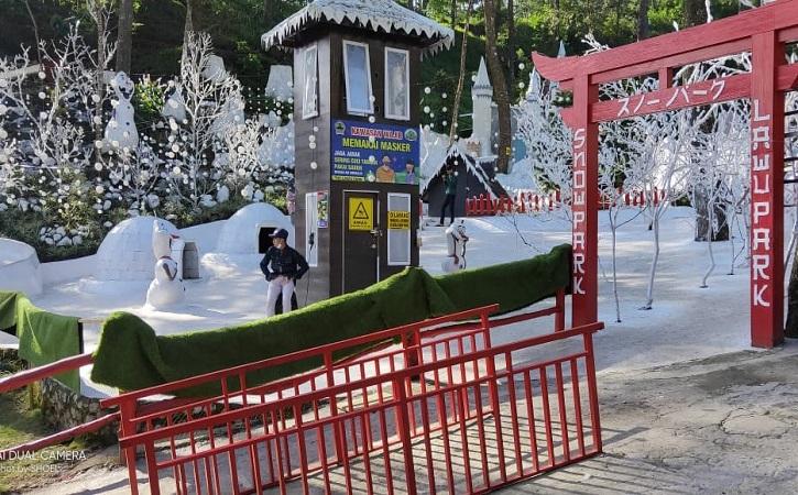 Situasi objek wisata Lawu Park, Tawangmangu, Karanganyar yang masih sepi lantaran pengelola belum berani membuka wisata pasca PPKM Darurat. Foto dirilis Senin (26/7/2021). (Istimewa/ Pengelola Lawu Park)