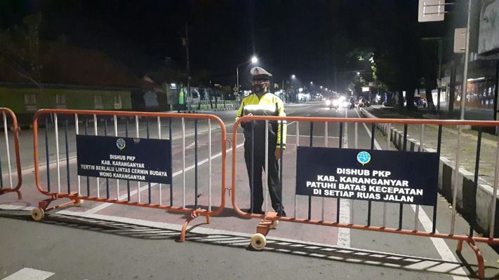 Mulai Sore Ini, Jl. Lawu Perempatan Papahan-Pegadaian Karanganyar Ditutup 13 Jam selama PPKM Darurat