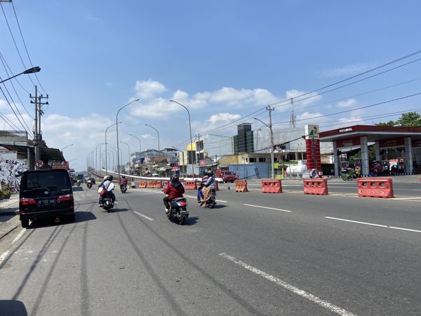 Penyekatan Jalan Karanganyar Diperpanjang, Flyover Palur Masih Ditutup