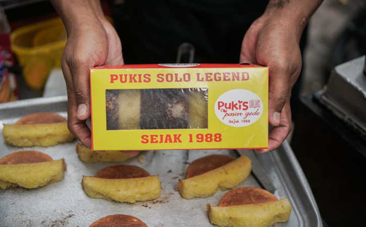 Pukis Pasar Gede, Camilan Tradisional Solo ini Favorit Katon Bagaskara Hlo - Vimarsana News