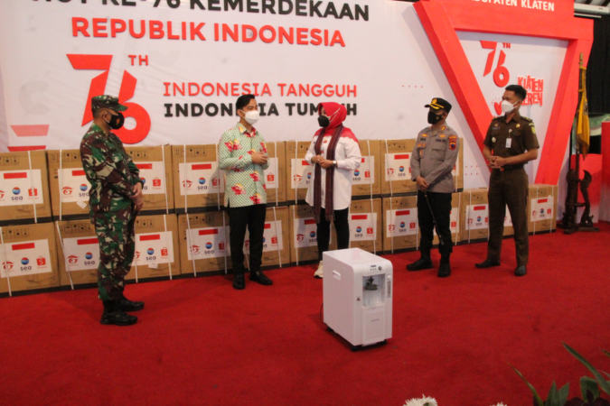Beri Bantuan Konsentrator Oksigen Ke Klaten, Gibran: Soloraya Harus Kompak Atasi Pandemi!