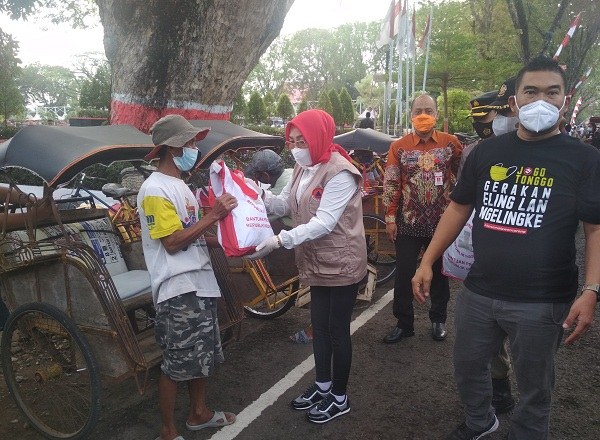 Ratusan Tukang Becak Serbu Alun-Alun Purwodadi, Ada Apa Ini?
