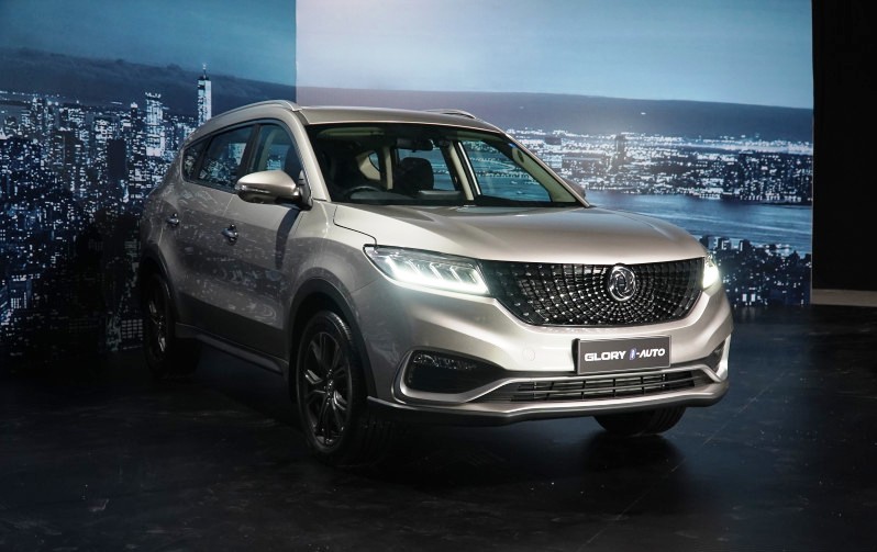 DFSK Glory i-Auto Punya Fitur 100 Perintah Suara - Vimarsana News