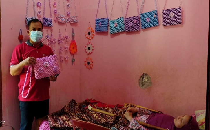 Baznas Sragen Ikut Promosikan Kerajinan Sulami si Manusia Kayu