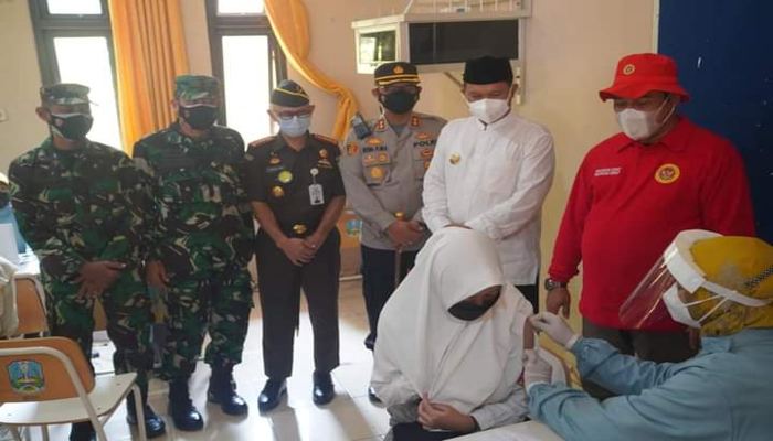 Jelang PTM, Ribuan Pelajar di Kota Madiun Ikuti Vaksinasi Dosis Kedua