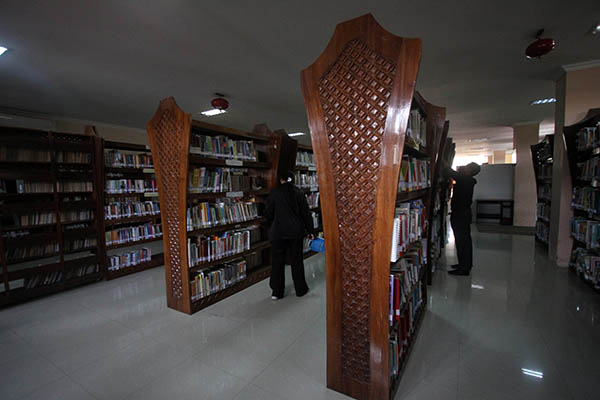 Hari Kunjungan Perpustakaan: Tingkatkan Minat Pengunjung, Perpustakaan Umum Kota Solo Bagi Bingkisan