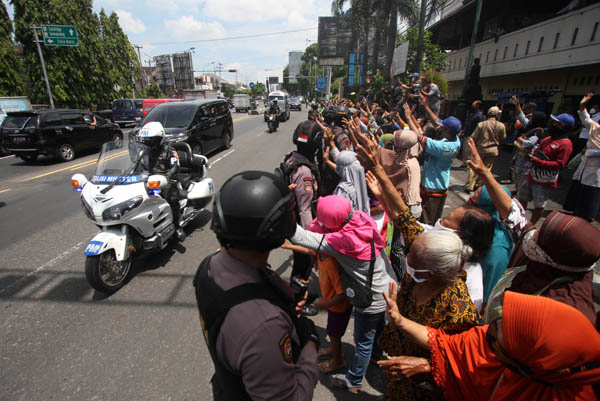 Antusiasme Warga Solo Sambut Kedatangan Presiden Joko Widodo