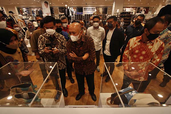 Wali Kota Gibran Luncurkan Solo Sale Go, Transaksi Nontunai SGS