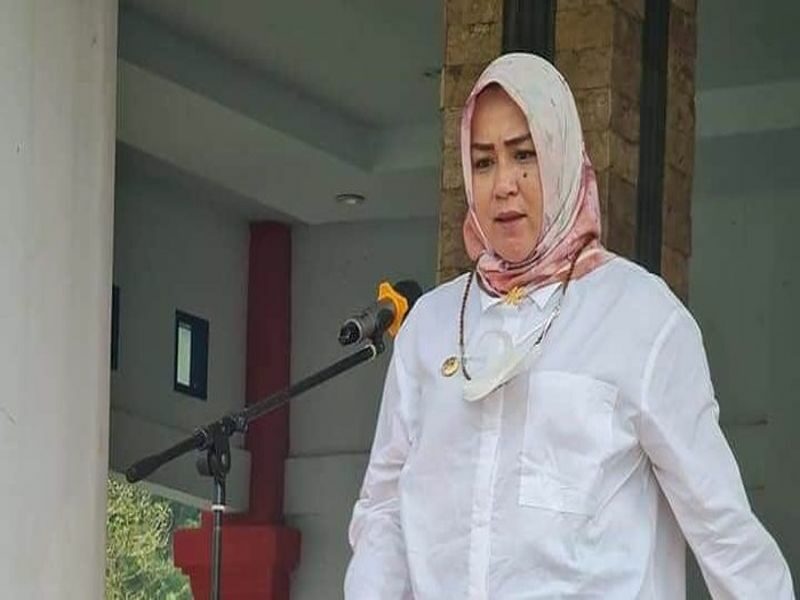 Bupati Kolaka Timur (Koltim) Andi Merya terjaring operasi tangkap tangan (OTT) KPK, Rabu (22/9/2021). (Detik.com)