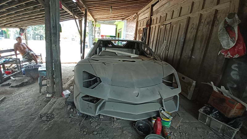 Lamborghini KW