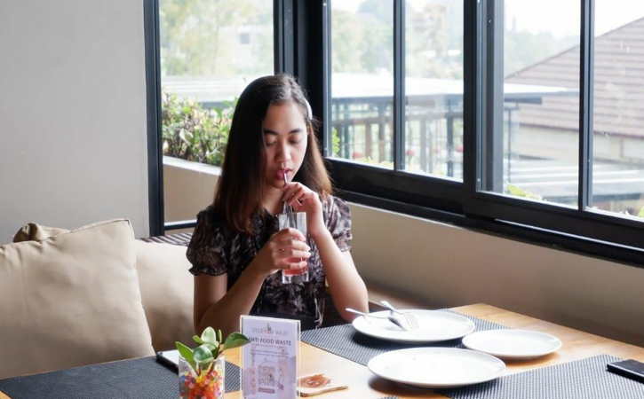 Melalui gerakan Anti Food Waste, Nava Hotel mengajak tamu untuk senantiasa menghabiskan makanannya atau mengambil makanan sesuai porsinya. (Istimewa)