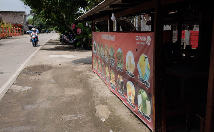 Pembangunan Lapangan Picu Pertumbuhan Ekonomi Desa Plupuh Sragen