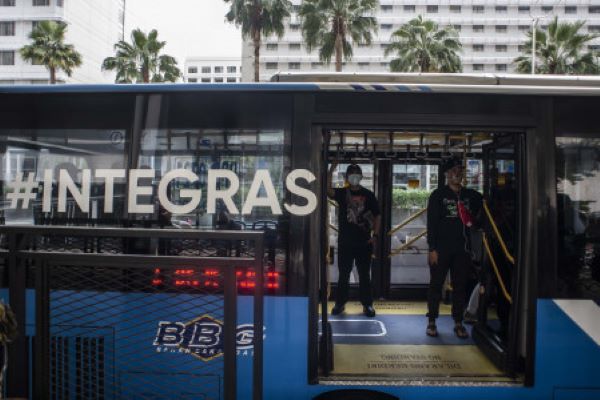 Wagub DKI Respons Permintaan Demo Mahasiswa Agar TransJakarta Gratis - Vimarsana News