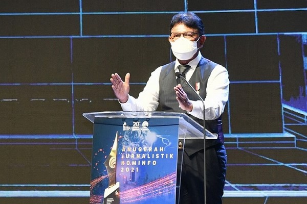 Restui Merger Indosat-Tri, Menteri Johnny: Untuk Efisiensi