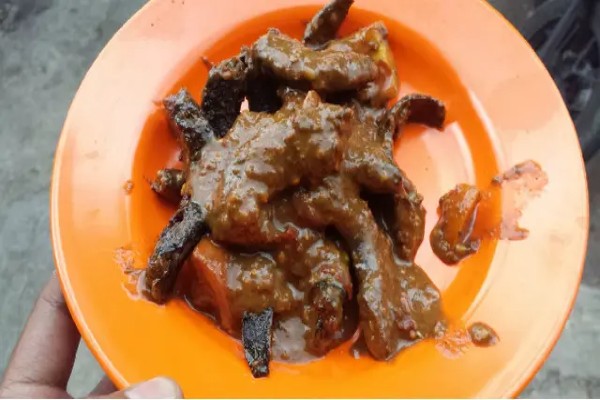 Rujak Belut Khas Brebes, Lembut Legit Lazizzz, Mau Coba?