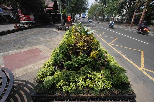 Pemkot Solo menambah sejumlah taman portabel yang sebelumnya hanya diletakkan di kawasan city walk, Jl. Slamet Riyadi. (Solopos/Nicolous Irawan)
