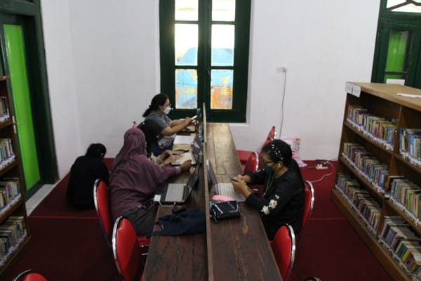 Layanan Pinjam Buku Online