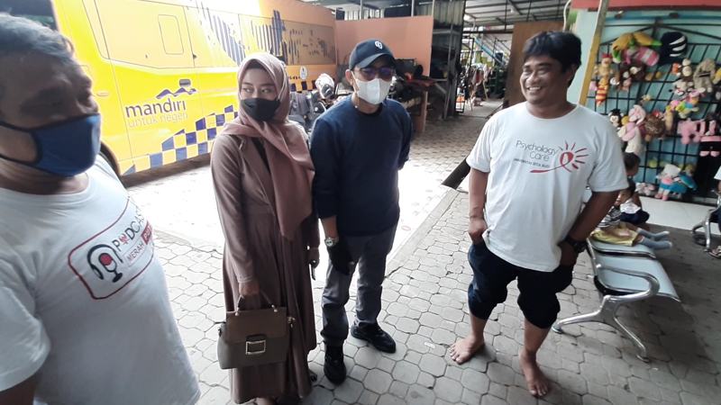 Tuntas Ketum PKR Sumbang TV & Uang untuk Anak-Anak Selter Lentera Solo