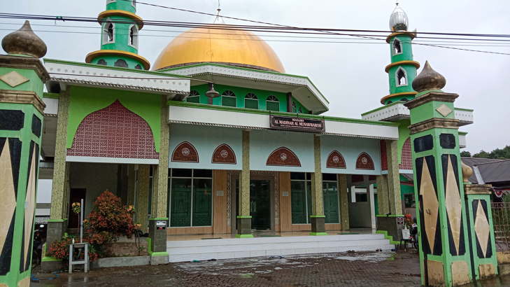 Masjid Al Madinah Al Munawwaroh di Desa Karang, Kecamatan Karangpandan, Karanganyar