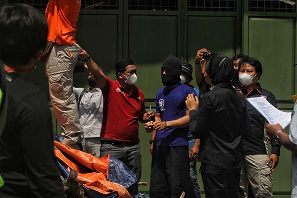 Rekonstruksi Perampokan & Pembunuhan Satpam Gudang di Solo, Ini Fotonya