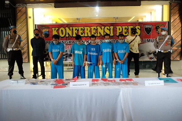 Diringkus! Komplotan Pembobol Brankas Kantor di Jateng, Gasak Rp1,3 M