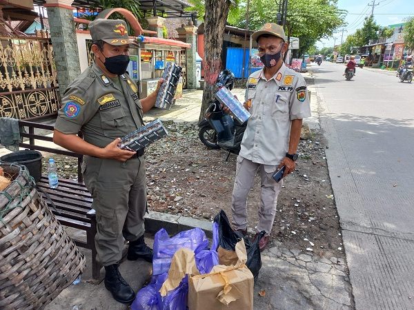 22.728 Batang Rokok Ilegal Berbagai Merk Disita Saat Razia di Grobogan