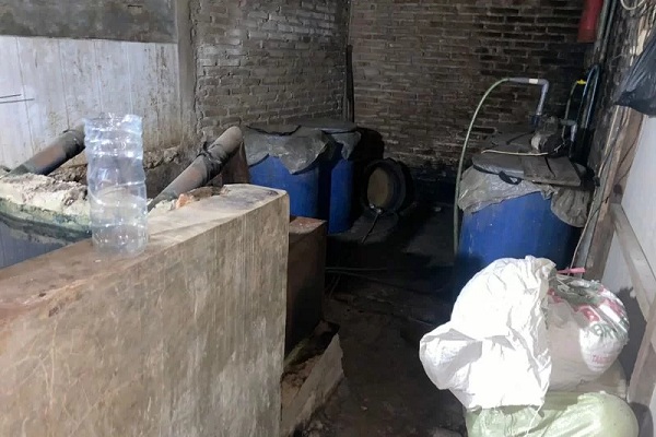 Polres Kudus Gerebek Tempat Produksi Minuman Keras Jenis Arak