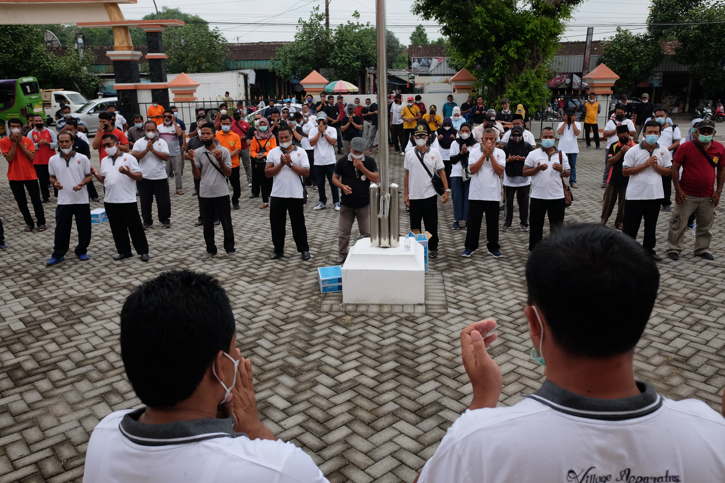 Protes Tanah Bengkok Harus Dilelang, Perangkat Desa Tanon Sragen Demo
