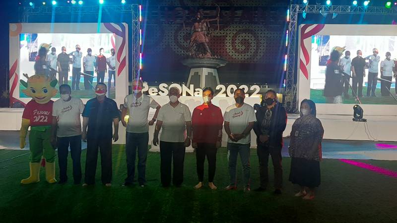 Ganjar-Gibran Meriahkan Peluncuran PeSONas 2022 di Stadion Manahan Solo