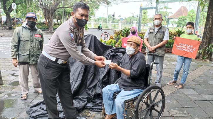 Mensos Paksa Tunarungu Bicara, Tokoh Difabel Solo Kritik Risma