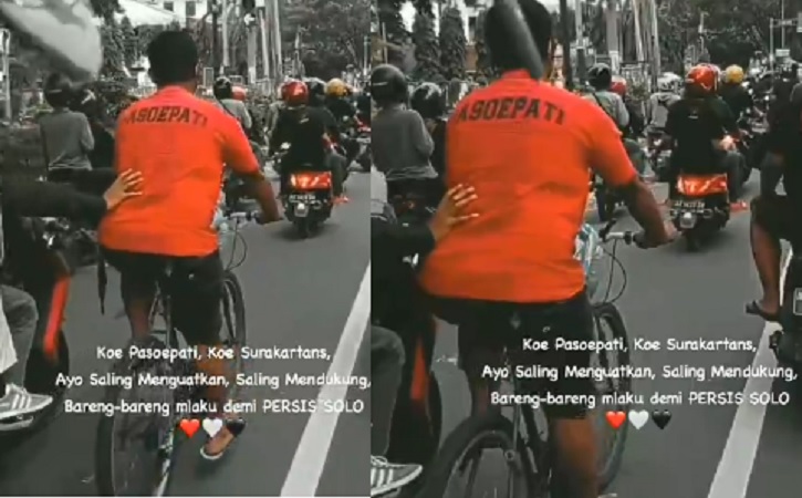 Viral! Suporter Bersepeda Ikut Konvoi Kawal Bus Persis Solo