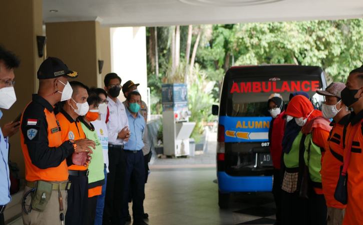 Didukung Tim Stress Healing, Tim Satgas Sorti ke-2 UNS ke Semeru