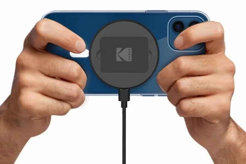 Kodak Luncurkan Pengisi Daya Nirkabel untuk Iphone 12 dan 13