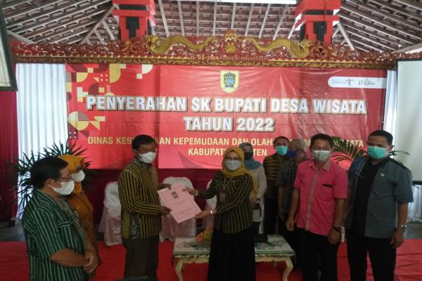 Tiga desa di Klaten memperoleh SK bupati Klaten tentang desa wisata di Soropaten, Kecamatan Karanganom, Klaten, Kamis (27/1/2022). Tiga desa itu, yakni Desa Soropaten (Kecamatan Karanganom), Desa Mranggen (Kecamatan Jatinom), Desa Manjungan (Kecamatan Ngawen). (Solopos.com/ Ponco Suseno)