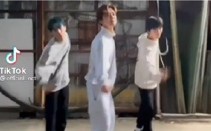 NCT Dream berjoget dengan lagu yang dipopulerkan Ndarboy Genk. (Instagram/ @ndaboy_genk)