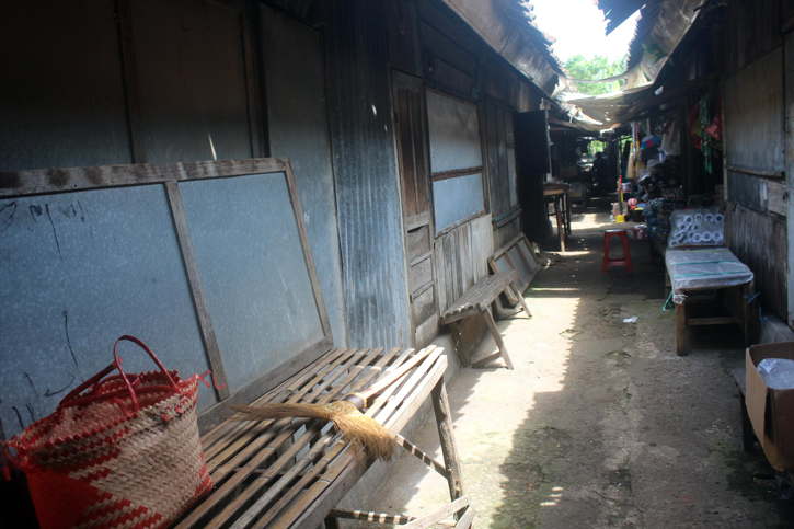 Sejumlah los di dalam Pasar Banaran, Sambungmacan, Sragen, tutup karena pasar sepi, Sabtu (8/1/2022). (Solopos.com/Tri Rahayu)